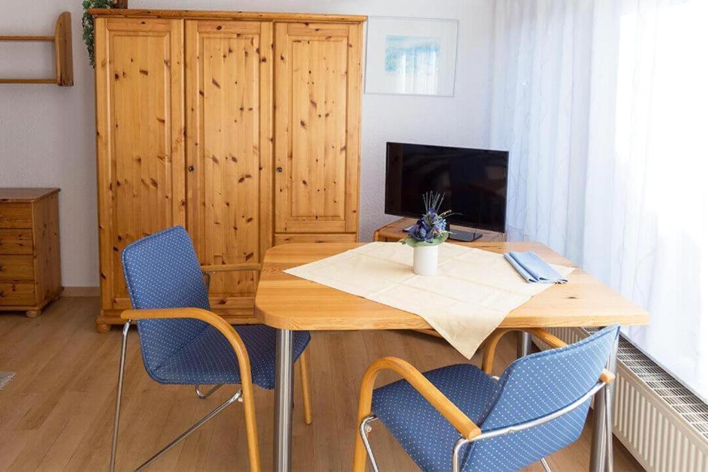 Gaestehaus Schiff Meersburg Rum bild